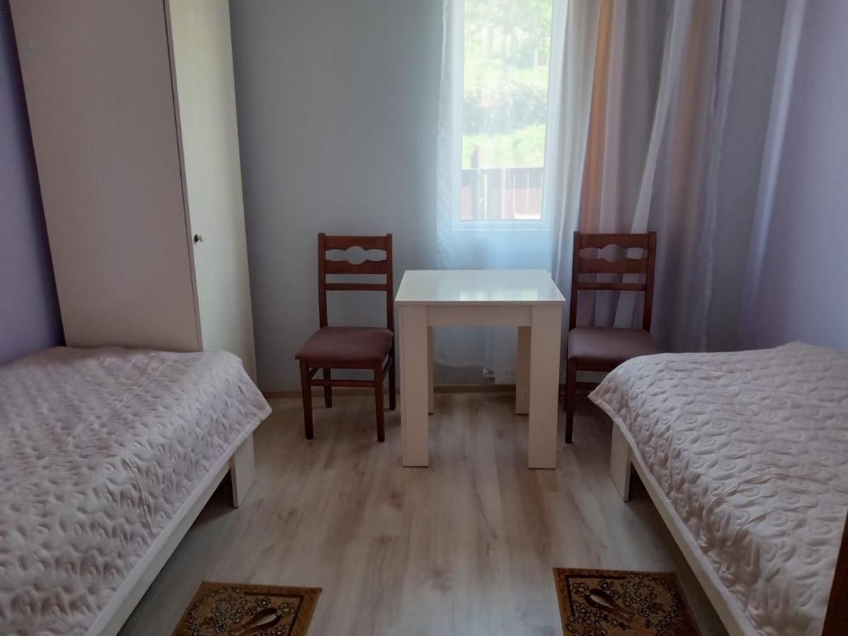 Nunu'S Guesthouse Tskaltubo Ngoại thất bức ảnh