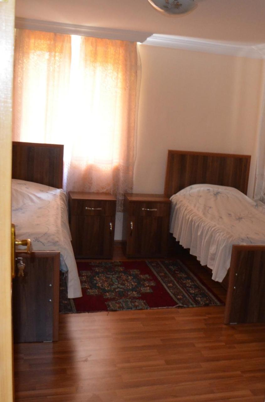 Nunu'S Guesthouse Tskaltubo Ngoại thất bức ảnh