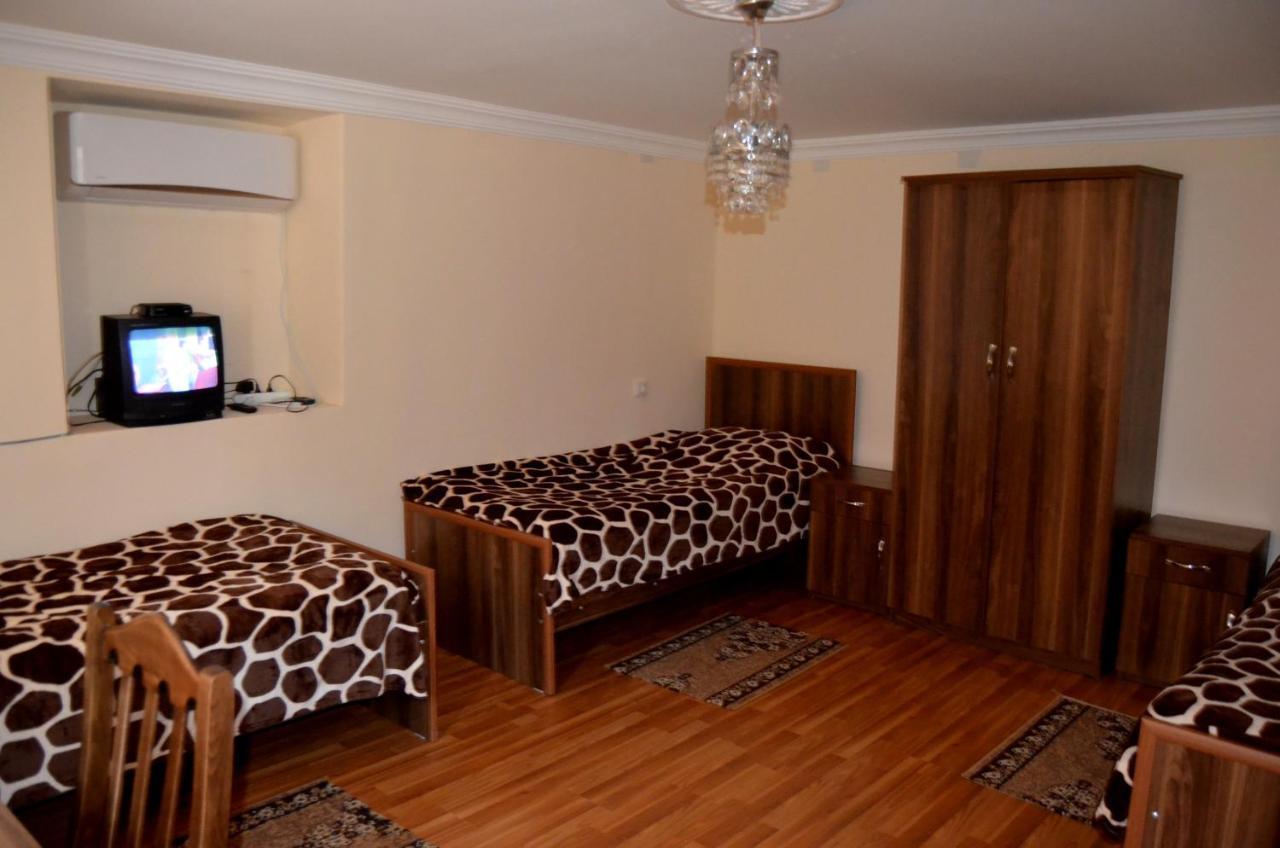 Nunu'S Guesthouse Tskaltubo Ngoại thất bức ảnh