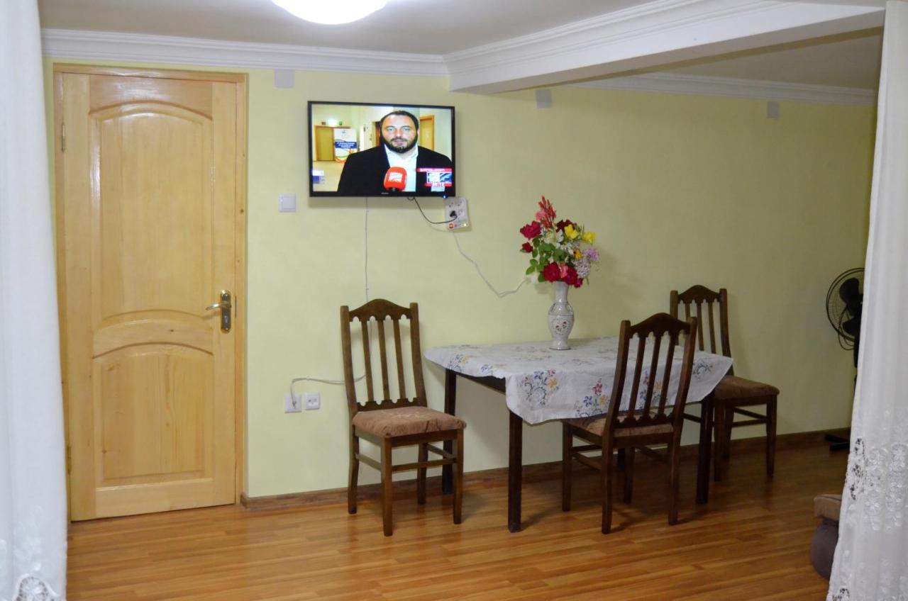 Nunu'S Guesthouse Tskaltubo Ngoại thất bức ảnh