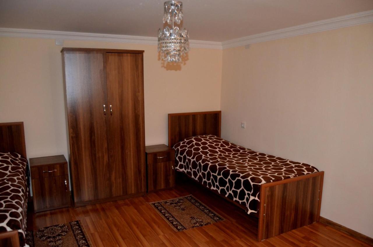 Nunu'S Guesthouse Tskaltubo Ngoại thất bức ảnh